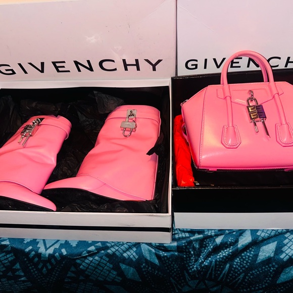 Beautiful pink Givenchy Antigona lock bag - Picture 3 of 3